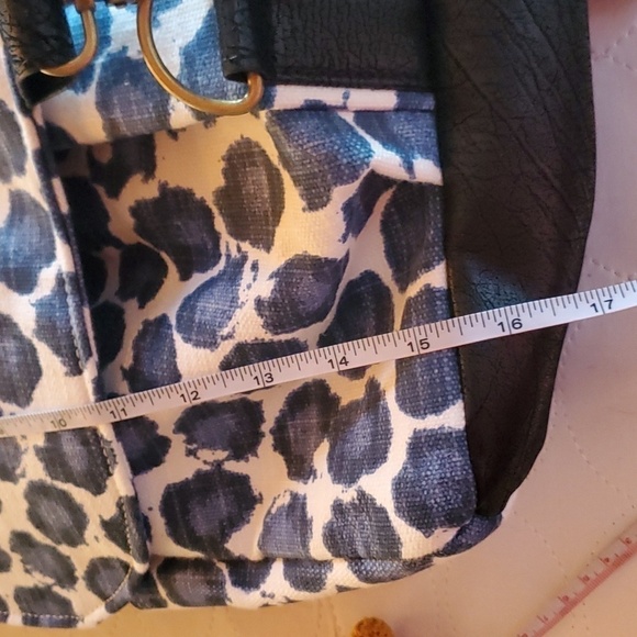 Rebekah Scott Designs Blue Leopard Petal Inside Lining Fabric Sz M/L‎ Backpack main image 6